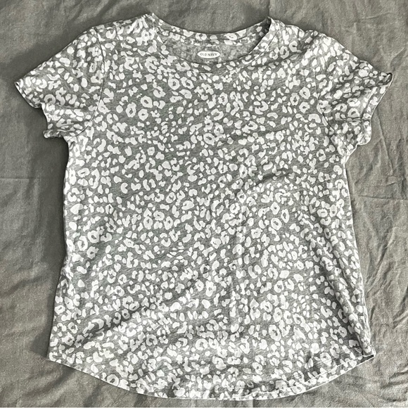 Old Navy Leopard Print Tee - Picture 1 of 5